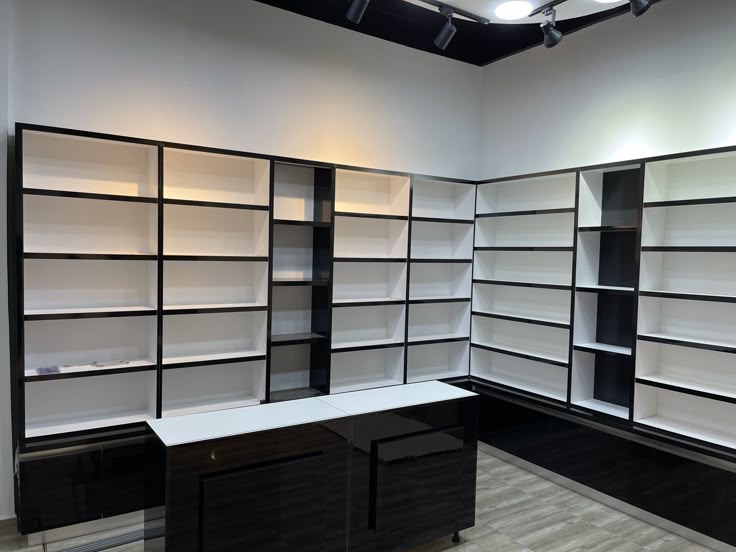 Wyposażenie sklepu z telefonam – Phone Accessories Shop Design recenzja i cena